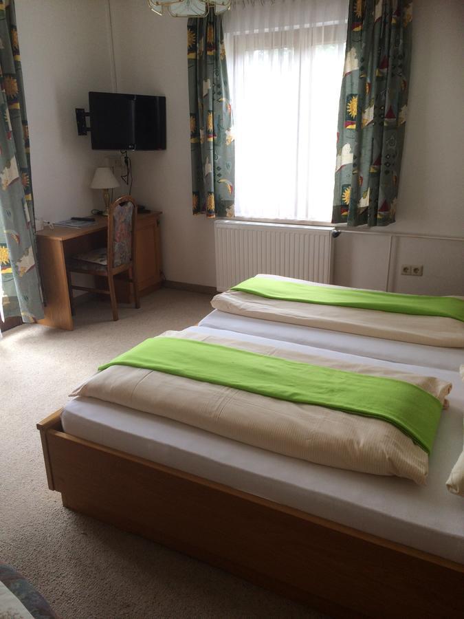 Hotel Jerolitsch Krumpendorf エクステリア 写真