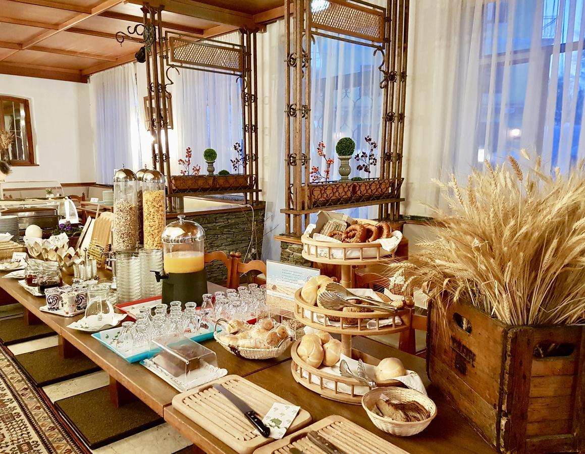 Hotel Jerolitsch Krumpendorf エクステリア 写真